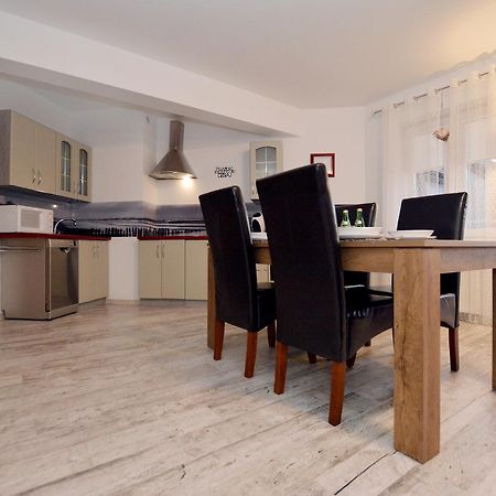 Apartament Przy Latarni Morskiej Kołobrzeg Esterno foto