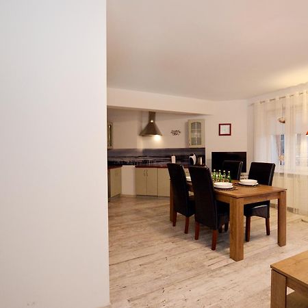 Apartament Przy Latarni Morskiej Kołobrzeg Esterno foto