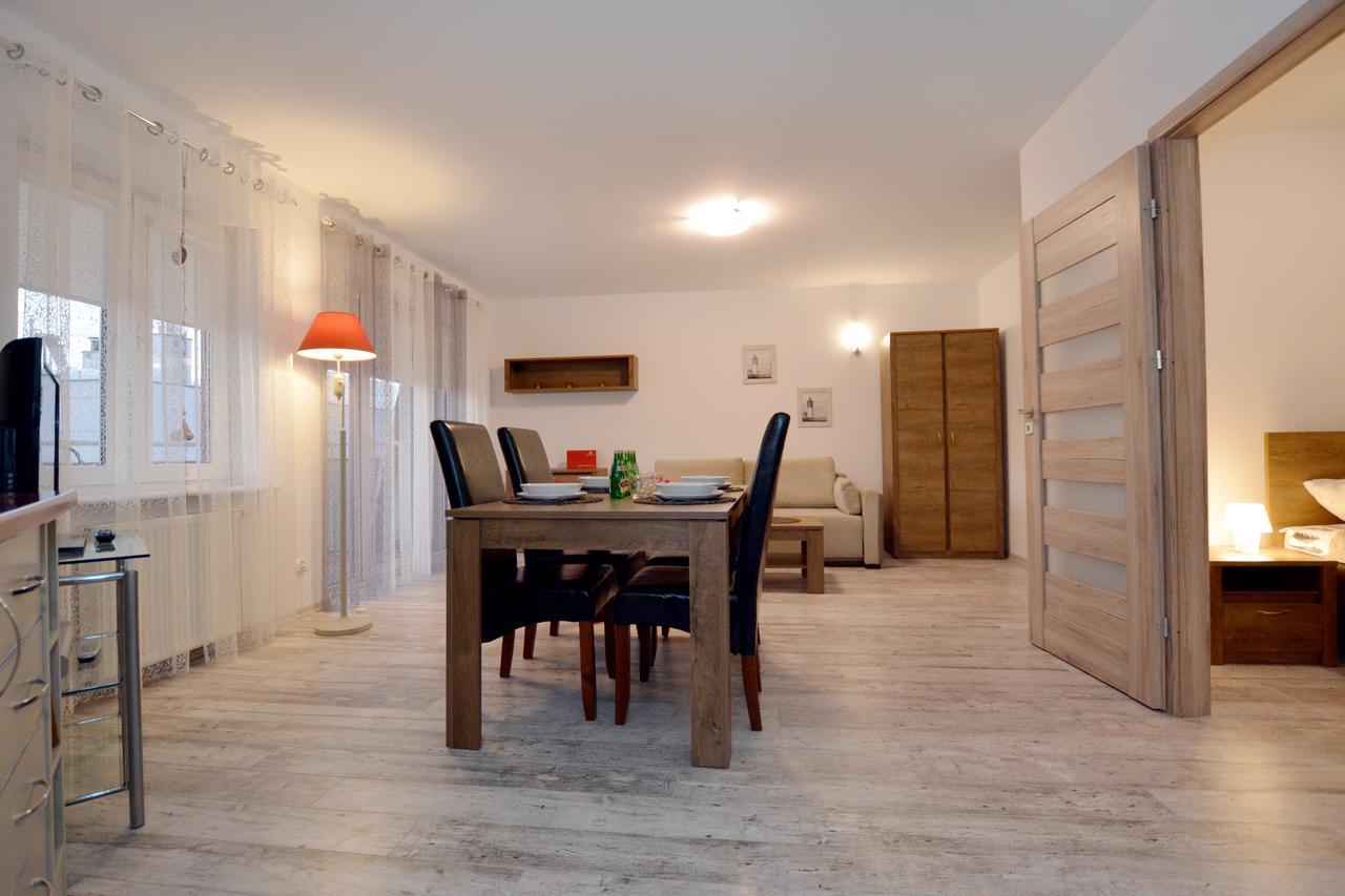 Apartament Przy Latarni Morskiej Kołobrzeg Esterno foto