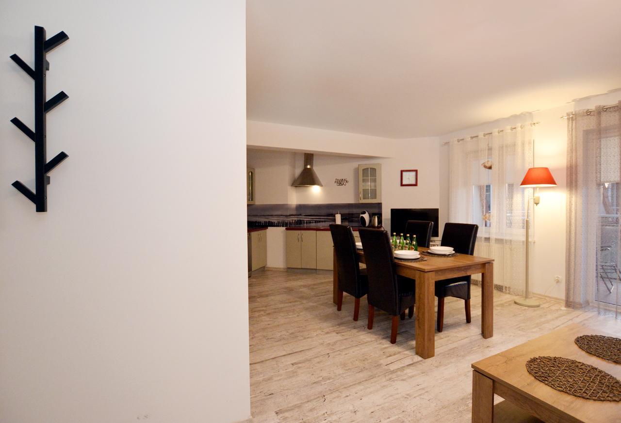 Apartament Przy Latarni Morskiej Kołobrzeg Esterno foto
