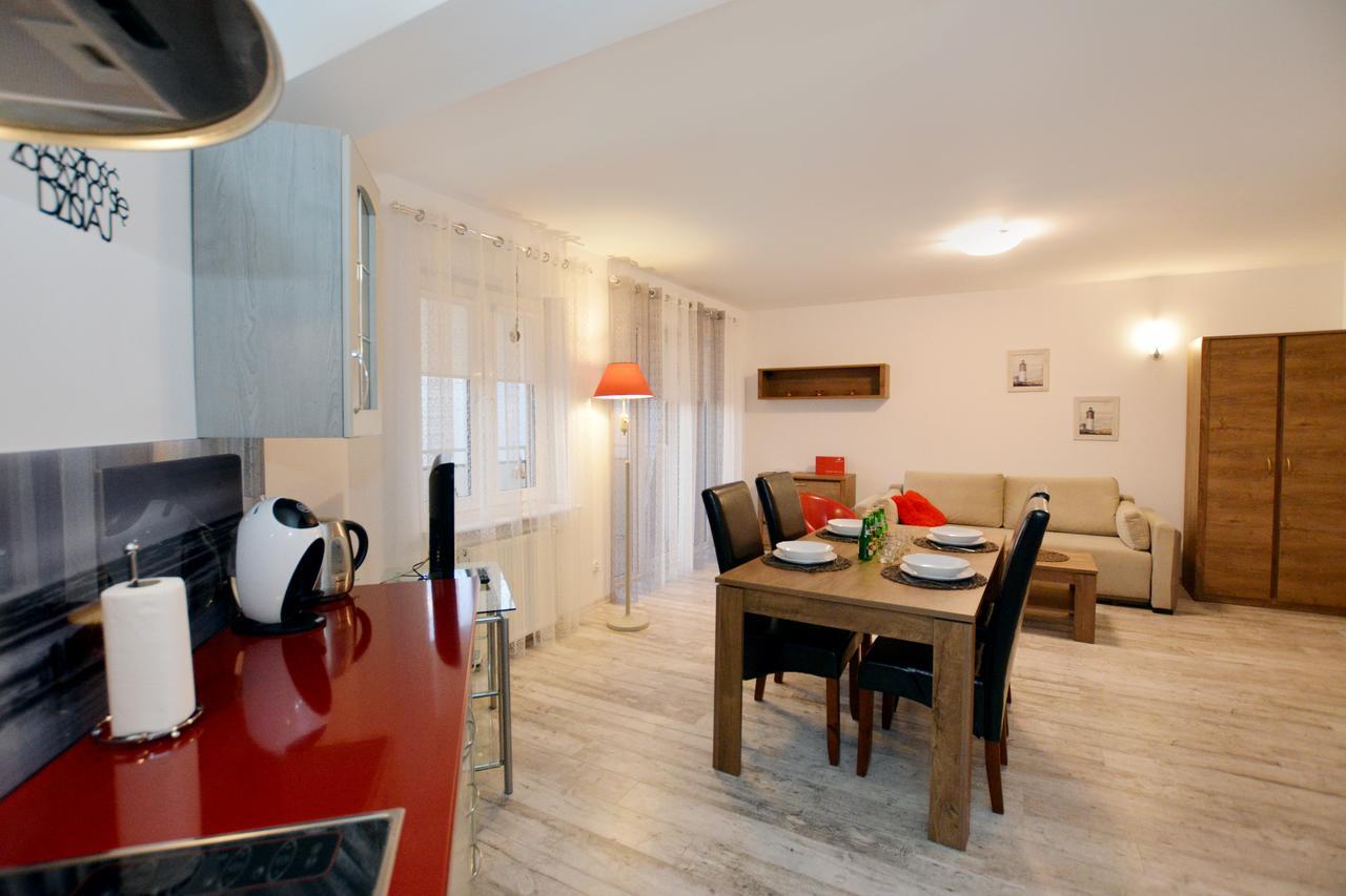 Apartament Przy Latarni Morskiej Kołobrzeg Esterno foto