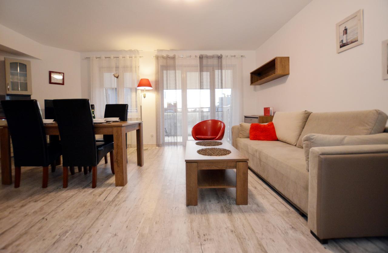 Apartament Przy Latarni Morskiej Kołobrzeg Esterno foto